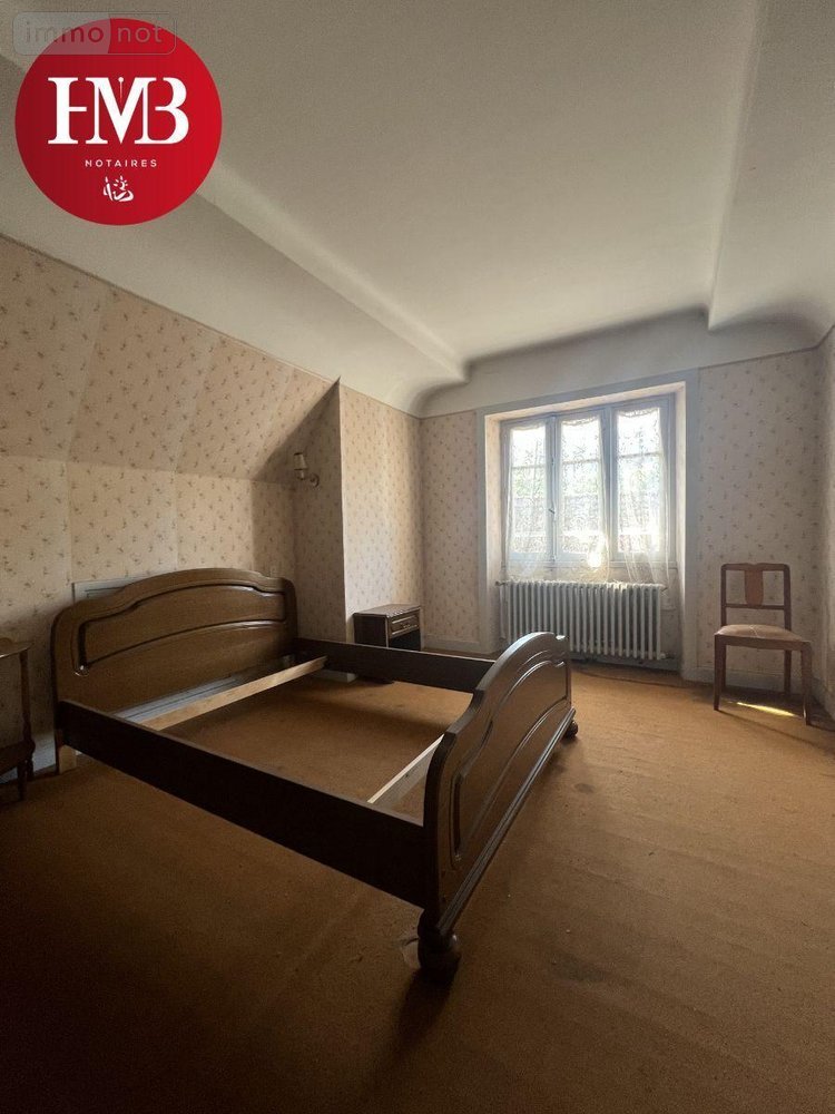 Immeuble a vendre Mandailles-Saint-Julien 15590 Cantal 170 m2  52750 euros