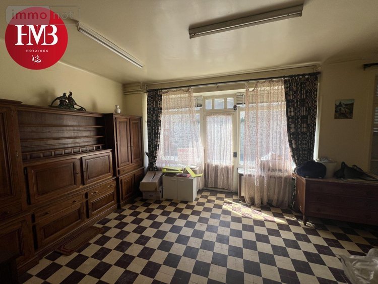 Immeuble a vendre Mandailles-Saint-Julien 15590 Cantal 170 m2  52750 euros