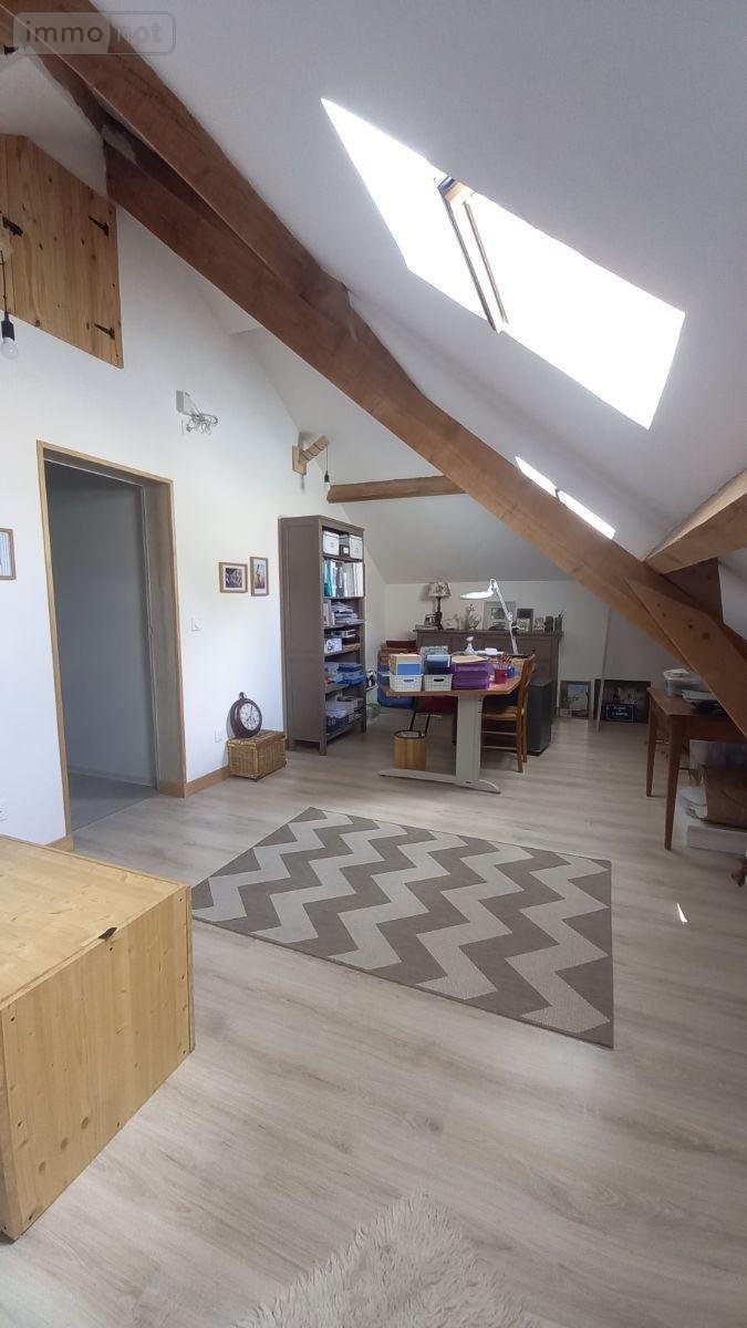 Maison a vendre Vic-sur-Cère 15800 Cantal 186 m2 6 pièces 229000 euros