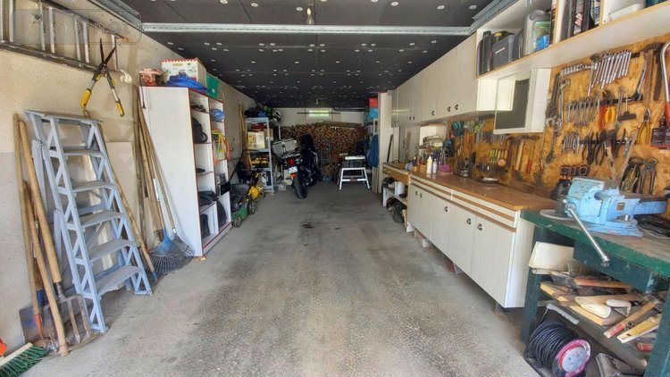 Maison a vendre Vic-sur-Cère 15800 Cantal 186 m2 6 pièces 229000 euros