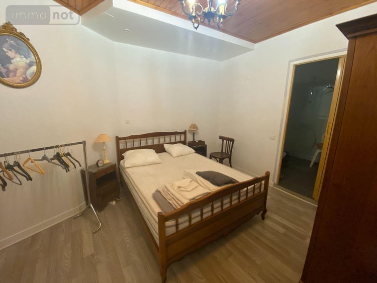 Maison a vendre Saint-Bonnet-de-Salers 15140 Cantal 395 m2  148400 euros