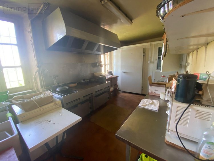 Maison a vendre Saint-Bonnet-de-Salers 15140 Cantal 395 m2  148400 euros