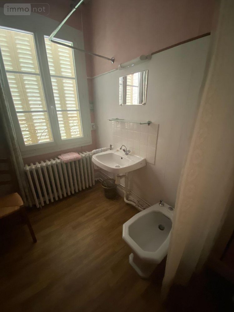 Maison a vendre Saint-Bonnet-de-Salers 15140 Cantal 395 m2  148400 euros