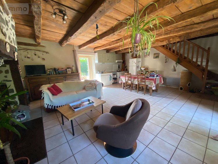 Maison a vendre Anglards-de-Salers 15380 Cantal 76 m2  159000 euros