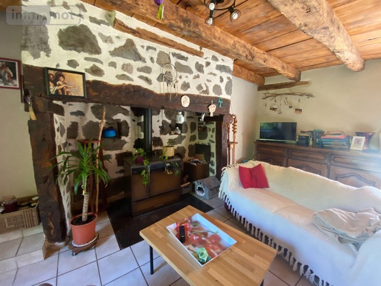 Maison a vendre Anglards-de-Salers 15380 Cantal 76 m2  159000 euros
