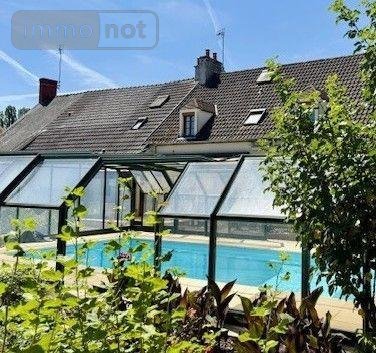 Maison a vendre Saint-Amand-Montrond 18200 Cher 221 m2  248425 euros