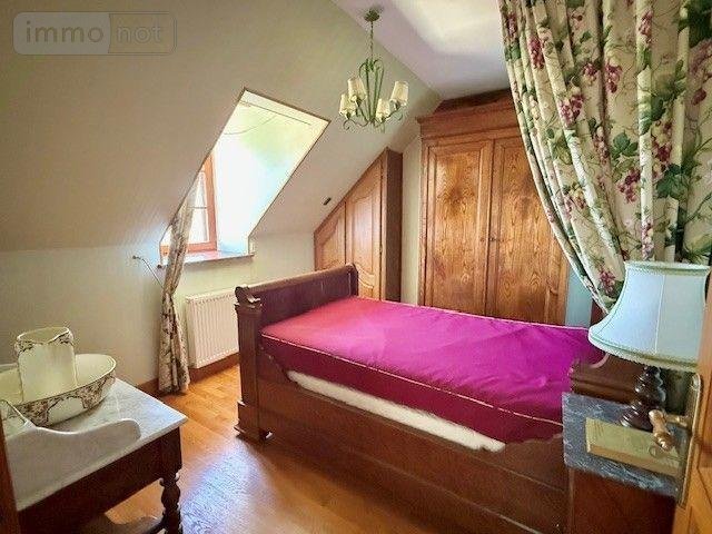 Maison a vendre Saint-Amand-Montrond 18200 Cher 221 m2  235000 euros