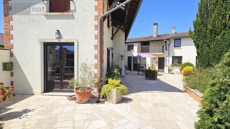 Maison a vendre Vitry-en-Perthois 51300 Marne 270 m2 10 pièces 215000 euros
