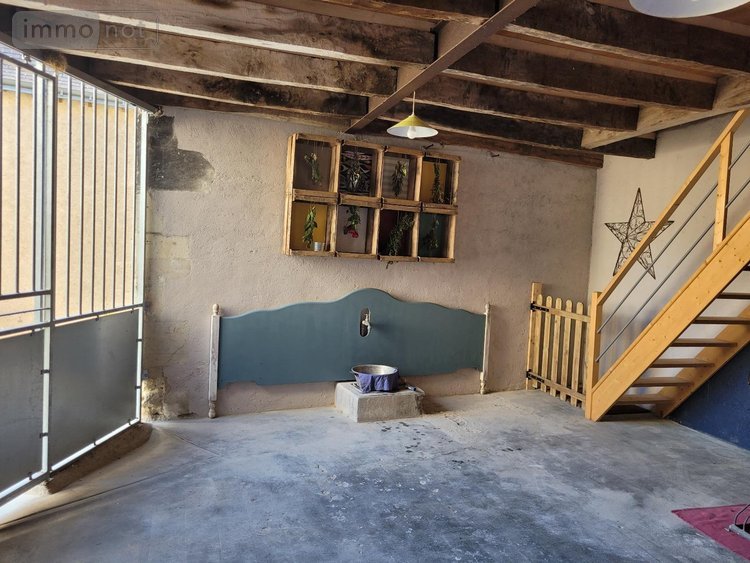 Fonds et murs commerciaux a vendre Saint-Benoît-la-Forêt 37500 Indre-et-Loire 361 m2  752800 euros