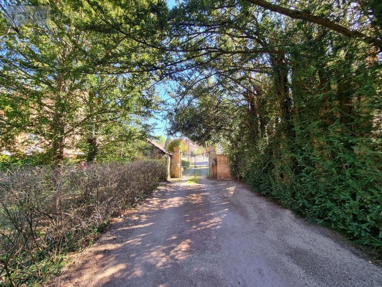 propriete a vendre Marcigny 71110 Saône-et-Loire 276 m2 10 pièces 545000 euros