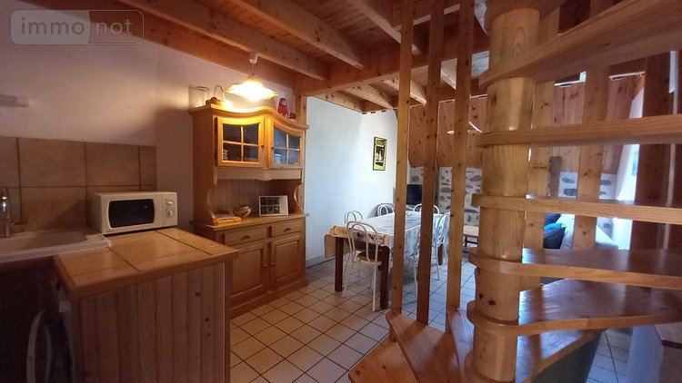 propriete a vendre Paulhac 15430 Cantal 300 m2  530000 euros