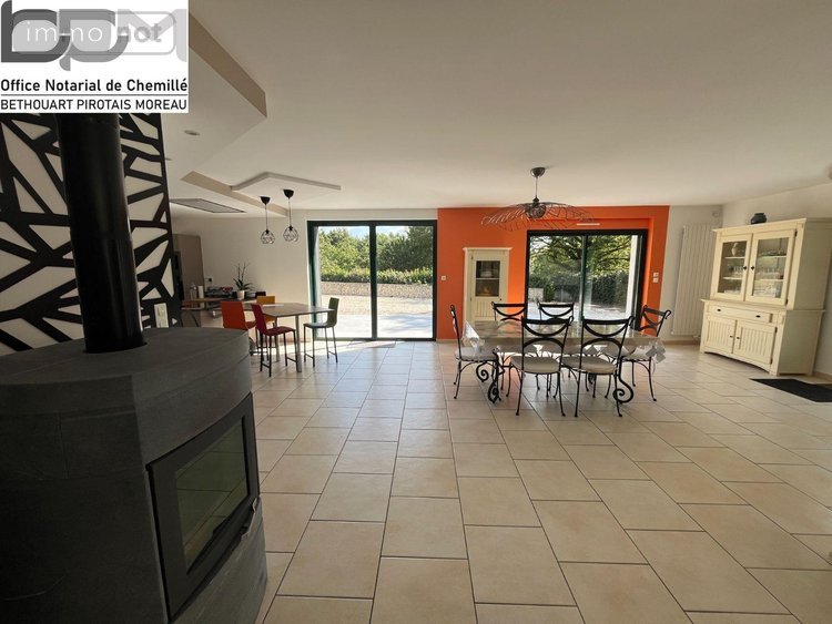 Maison a vendre Chemillé-en-Anjou 49120 Maine-et-Loire 241 m2 6 pièces 569250 euros