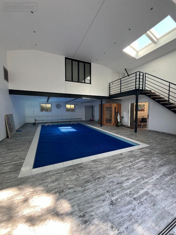 Maison a vendre Chemillé-en-Anjou 49120 Maine-et-Loire 241 m2 6 pièces 569250 euros