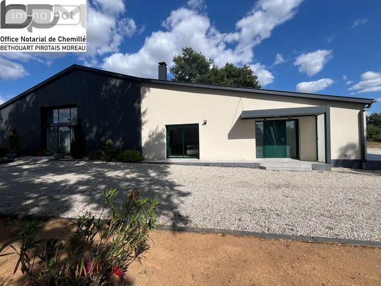 Maison a vendre Chemillé-en-Anjou 49120 Maine-et-Loire 241 m2 6 pièces 569250 euros