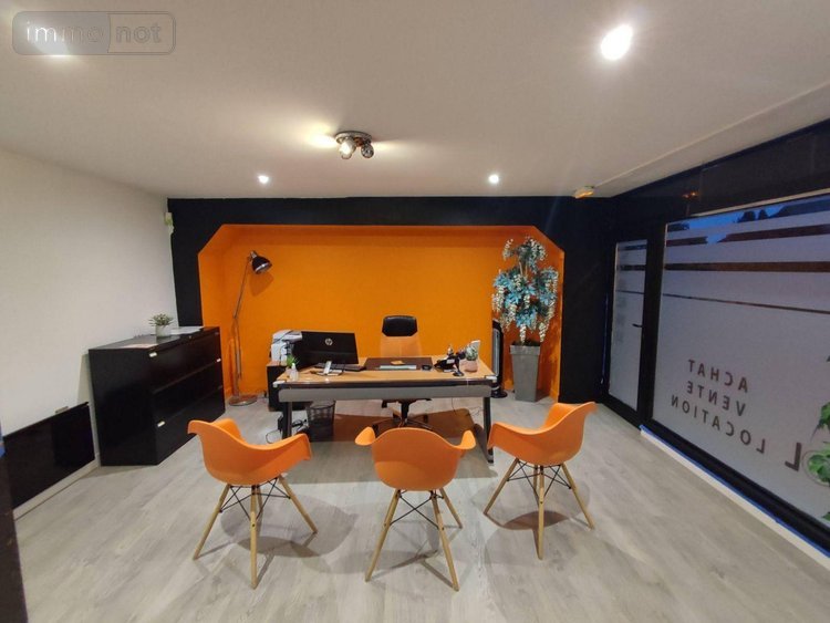 Immeuble a vendre Milizac 29290 Finistère 95 m2  240200 euros