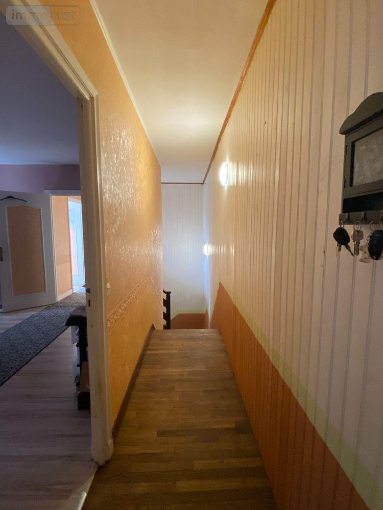 Maison a vendre Scaër 29390 Finistère 235 m2 10 pièces 222600 euros