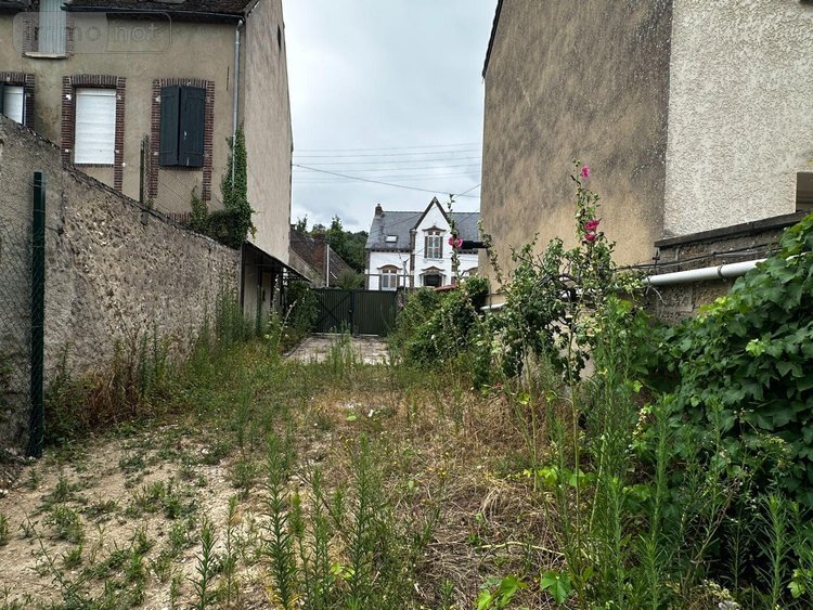 Garage et parking a vendre Villeneuve-sur-Yonne 89500 Yonne 65 m2  9000 euros