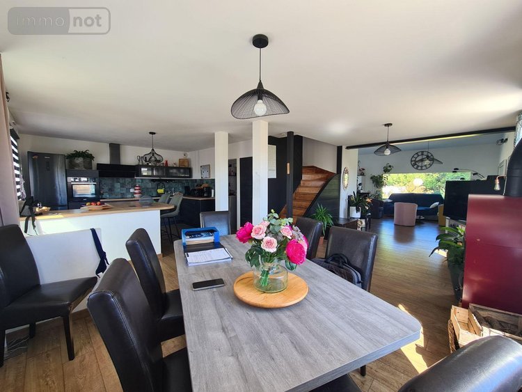 Maison a vendre Pléguien 22290 Côtes-d'Armor 140 m2 6 pièces 297948 euros