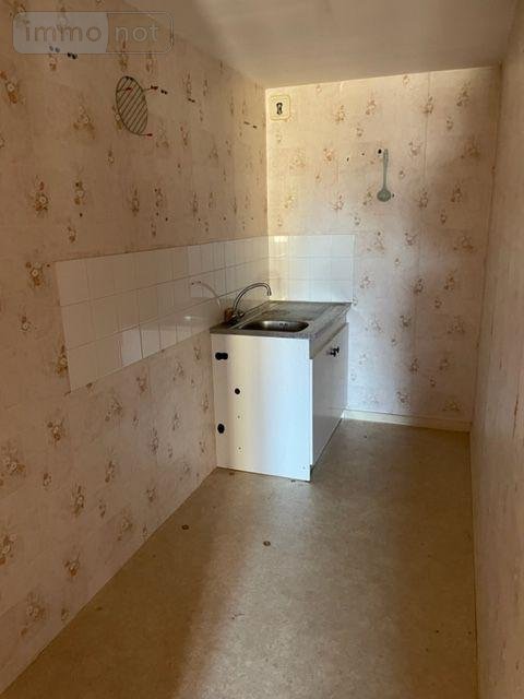 Immeuble a vendre Saint-Junien 87200 Haute-Vienne  133750 euros