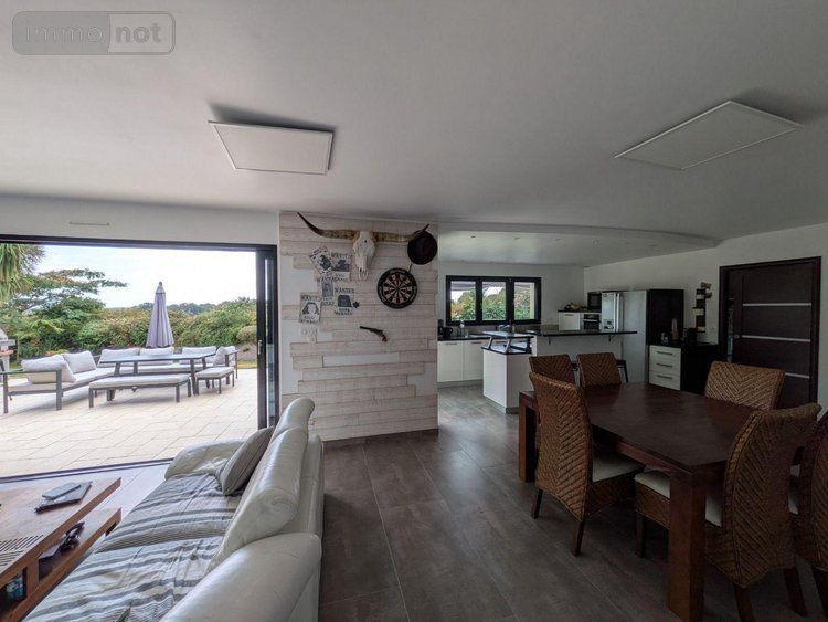 Maison a vendre Locunolé 29310 Finistère 198 m2  514305 euros