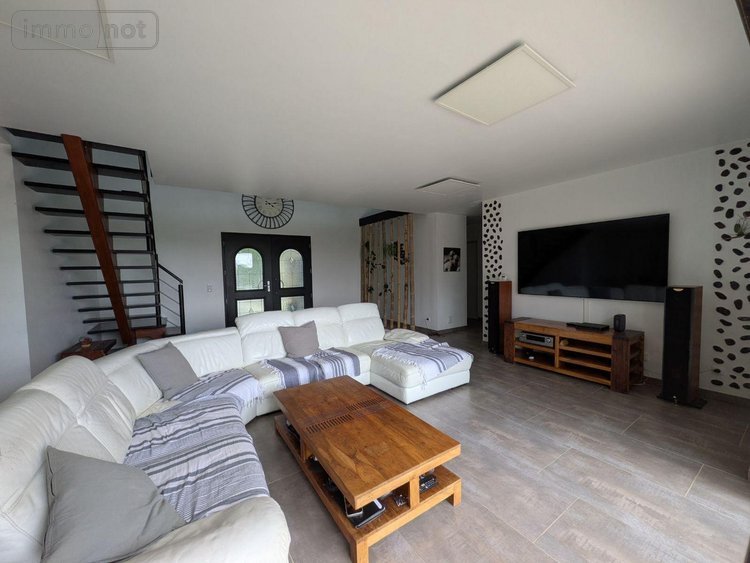 Maison a vendre Locunolé 29310 Finistère 198 m2  514305 euros