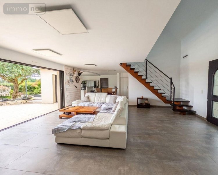 Maison a vendre Locunolé 29310 Finistère 198 m2  493525 euros