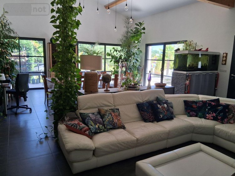 Maison a vendre Neuvicq 17270 Charente-Maritime 263 m2 8 pièces 988000 euros