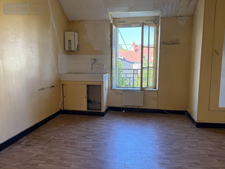 Maison a vendre Saint-Amand-Montrond 18200 Cher 148 m2 5 pièces 63600 euros