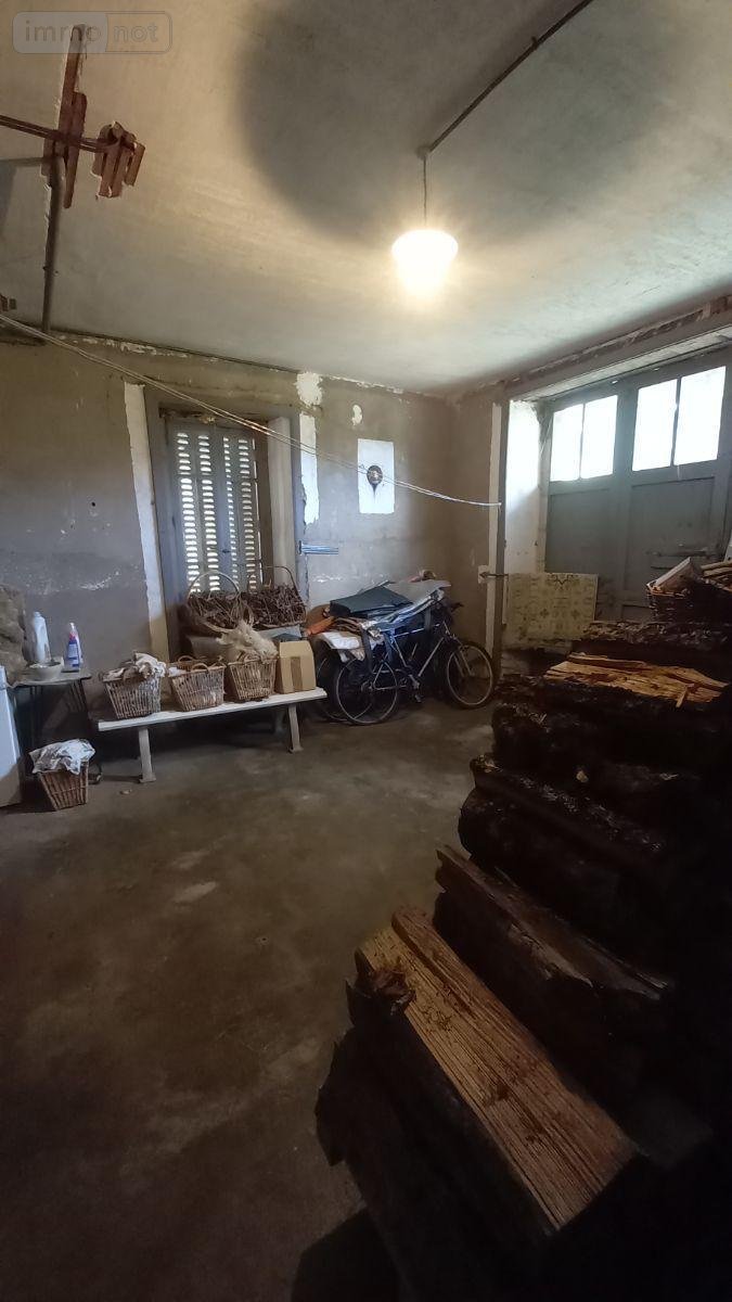 Maison a vendre Vic-sur-Cère 15800 Cantal 308 m2  159300 euros