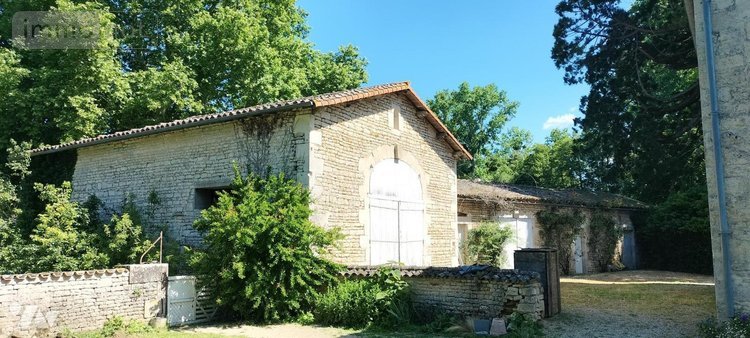 Maison a vendre Périgné 79170 Deux-Sèvres 338 m2 10 pièces 435700 euros