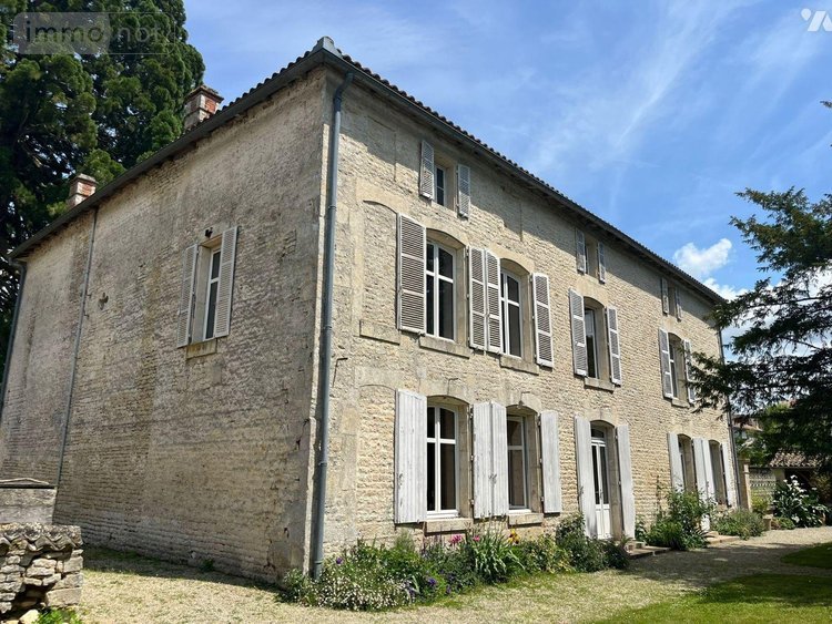 Maison a vendre Périgné 79170 Deux-Sèvres 338 m2 10 pièces 435700 euros