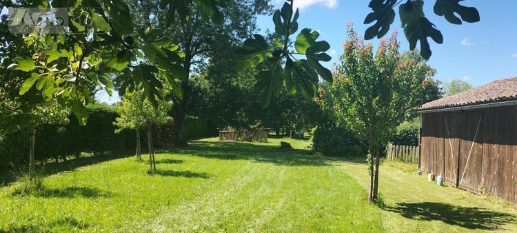 Maison a vendre Brioux-sur-Boutonne 79170 Deux-Sèvres 337 m2 14 pièces 245150 euros