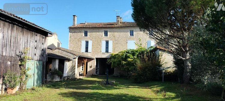 Maison a vendre Brioux-sur-Boutonne 79170 Deux-Sèvres 337 m2 14 pièces 245150 euros