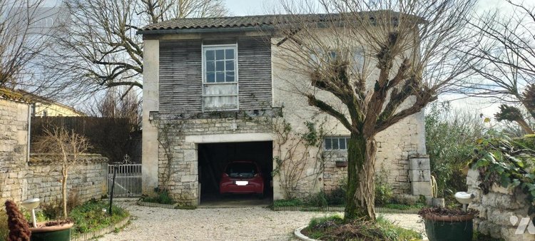 Maison a vendre Périgné 79170 Deux-Sèvres 270 m2 11 pièces 245150 euros