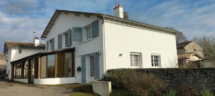 Maison a vendre Périgné 79170 Deux-Sèvres 270 m2 11 pièces 229700 euros
