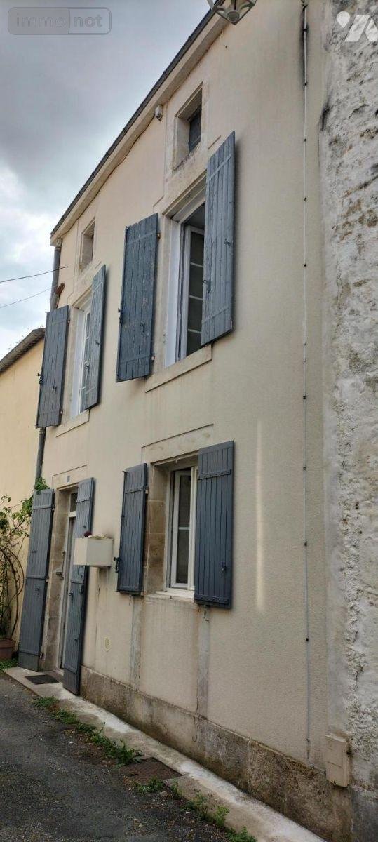 Immeuble a vendre Dampierre-sur-Boutonne 17470 Charente-Maritime 106 m2  147300 euros