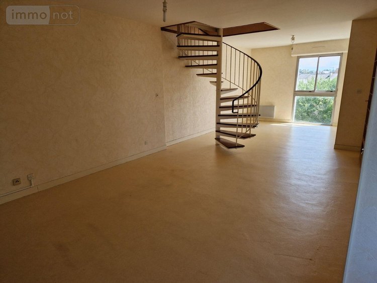 Appartement a vendre Châtellerault 86100 Vienne 76 m2 2 pièces 90100 euros