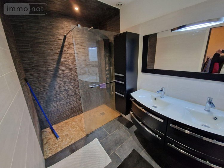 Maison a vendre Saint-Nicolas-du-Pélem 22480 Côtes-d'Armor 69 m2 3 pièces 148400 euros