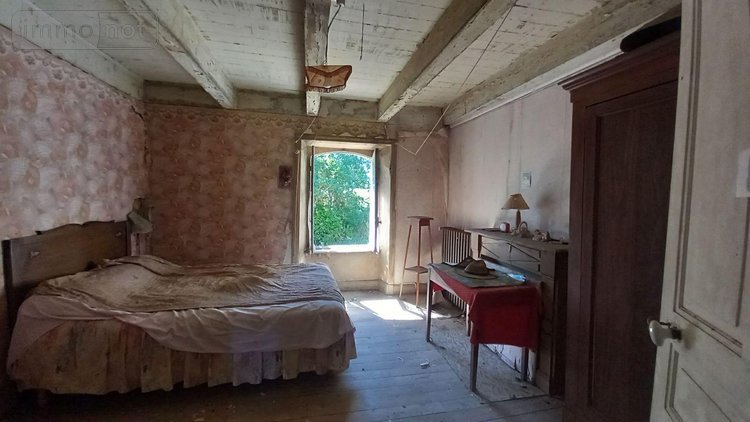 Maison a vendre Marcenat 15190 Cantal 107 m2  75000 euros