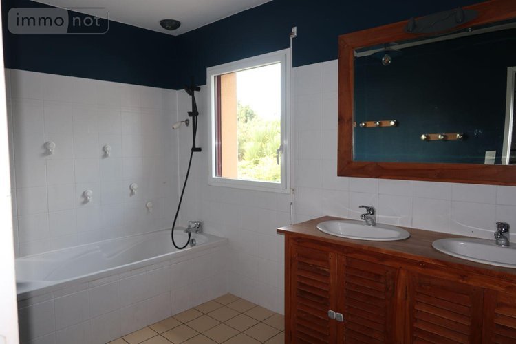 Maison a vendre Saint-Urbain 29800 Finistère 229 m2 11 pièces 467640 euros