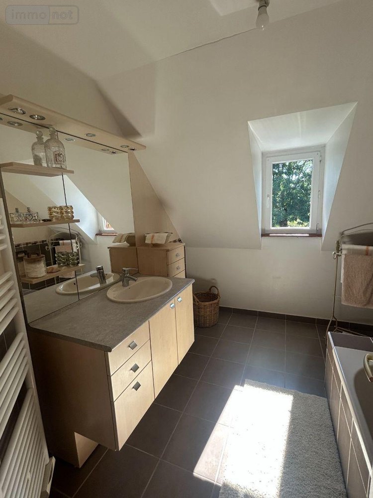 Maison a vendre Le Vigean 15200 Cantal 120 m2 7 pièces 252000 euros