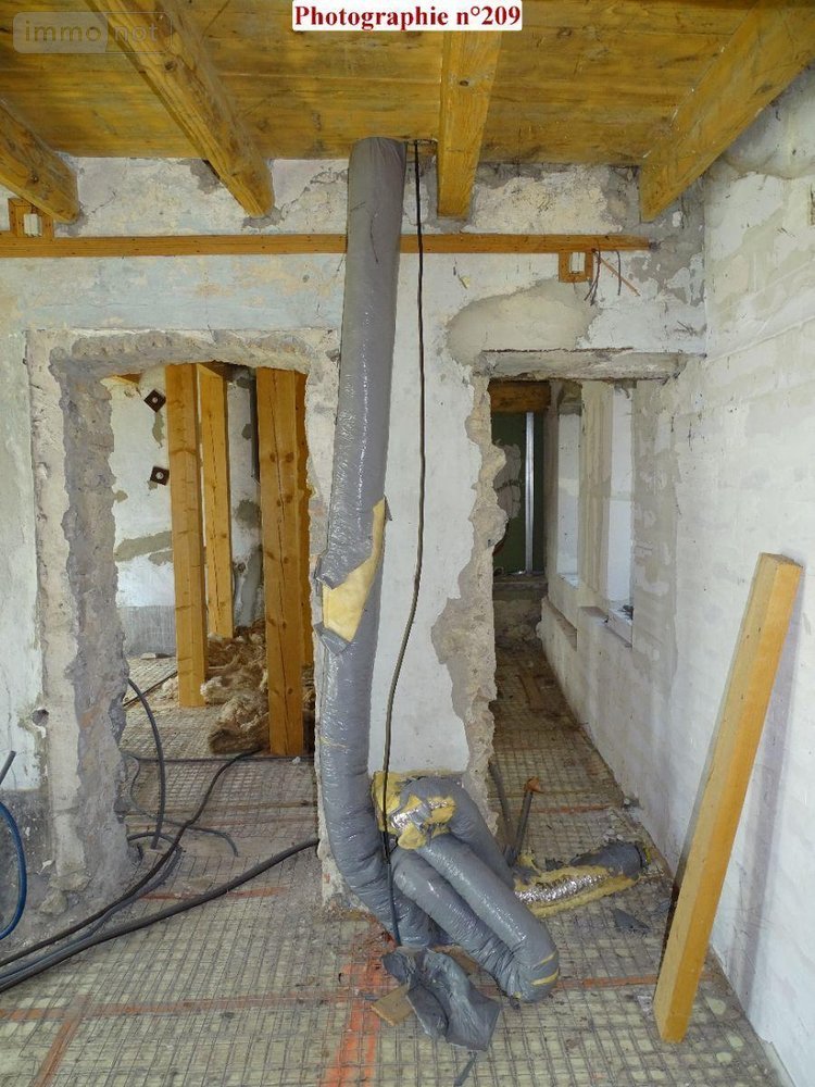 Maison a vendre Francin 73800 Savoie 200 m2  160000 euros