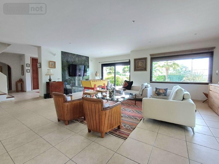 Maison a vendre Guidel 56520 Morbihan 241 m2 7 pièces 1003950 euros