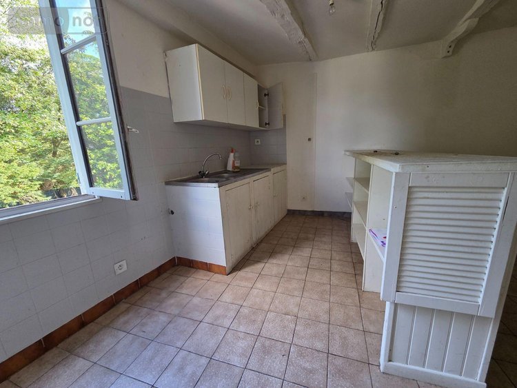 Immeuble a vendre Limoges 87000 Haute-Vienne  227000 euros