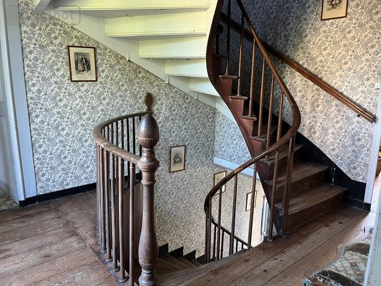 Maison a vendre Saint-Pol-de-Léon 29250 Finistère 370 m2 18 pièces 456200 euros