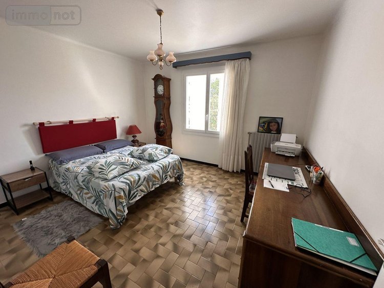 Maison a vendre Six-Fours-les-Plages 83140 Var 216 m2 9 pièces 532000 euros