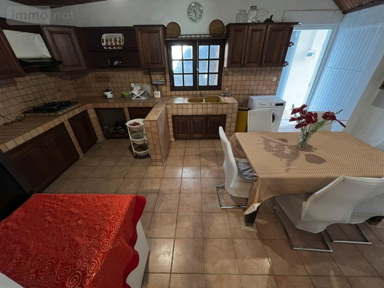 Maison a vendre Sainte-Clotilde 97490 Réunion 165 m2 7 pièces 386900 euros