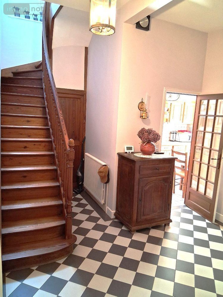 Maison a vendre La Flèche 72200 Sarthe 140 m2 9 pièces 387760 euros