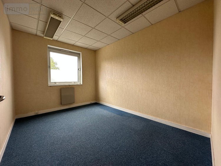 Fonds et murs commerciaux a vendre Quimper 29000 Finistère 102 m2  105760 euros