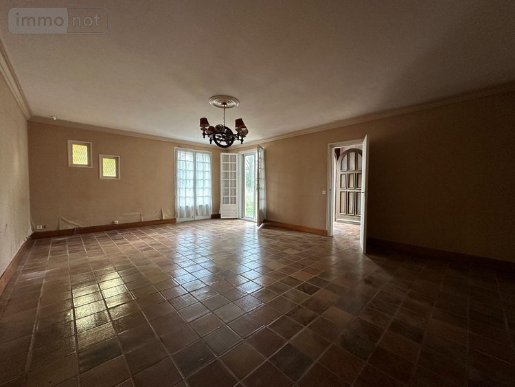 Maison a vendre Carhaix-Plouguer 29270 Finistère 162 m2 5 pièces 136479 euros